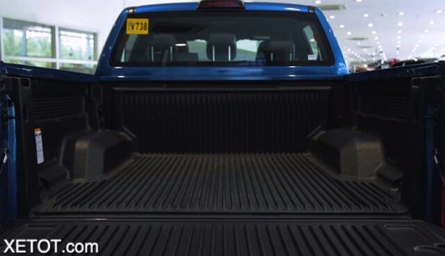 Đánh giá xe Ford Ranger Raptor 2024: Bán tải hiệu năng cao không đối thủ tại Việt Nam?