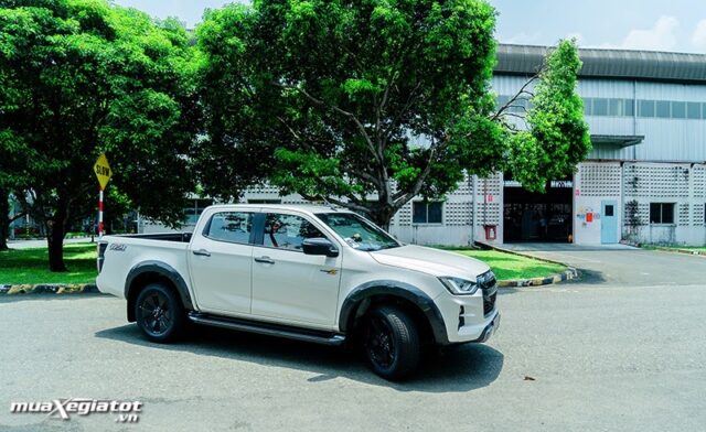 Đánh giá xe Isuzu D-Max 2024: Nhiều thay đổi nhưng liệu có được quan tâm?