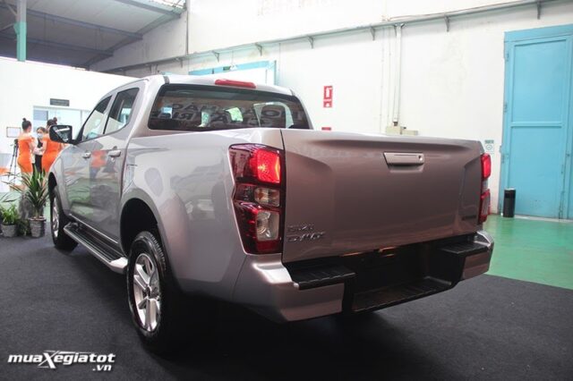 Đánh giá xe Isuzu D-Max 2024: Nhiều thay đổi nhưng liệu có được quan tâm?