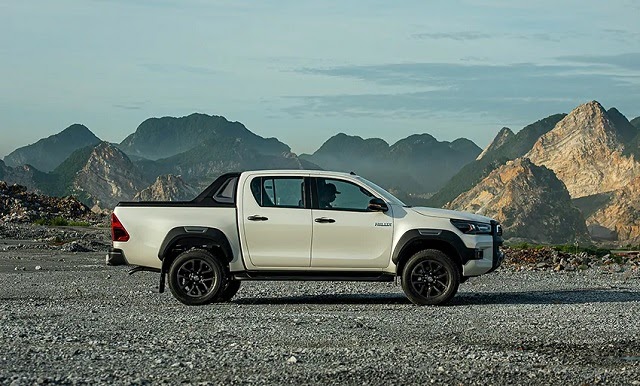 Đánh giá xe Toyota Hilux 2024: Nhiều thay đổi đáng giá so với Ford Ranger Đánh giá xe Toyota Hilux 2024: Nhiều thay đổi đáng giá so với Ford Ranger