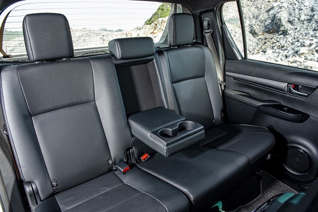 Đánh giá xe Toyota Hilux 2024: Nhiều thay đổi đáng giá so với Ford Ranger Đánh giá xe Toyota Hilux 2024: Nhiều thay đổi đáng giá so với Ford Ranger