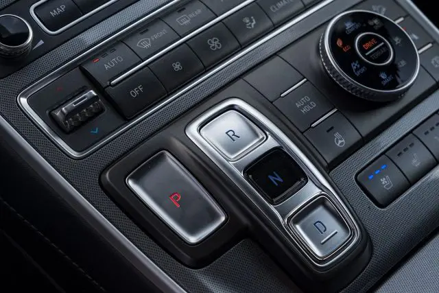 Hyundai SantaFe 2024: Giá bán mới nhất, Đánh giá thông số kỹ thuật Hyundai SantaFe 2024: Giá bán mới nhất, Đánh giá thông số kỹ thuật