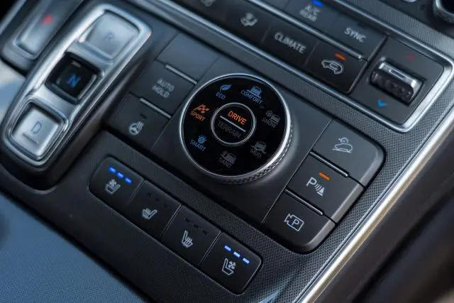 Hyundai SantaFe 2024: Giá bán mới nhất, Đánh giá thông số kỹ thuật Hyundai SantaFe 2024: Giá bán mới nhất, Đánh giá thông số kỹ thuật